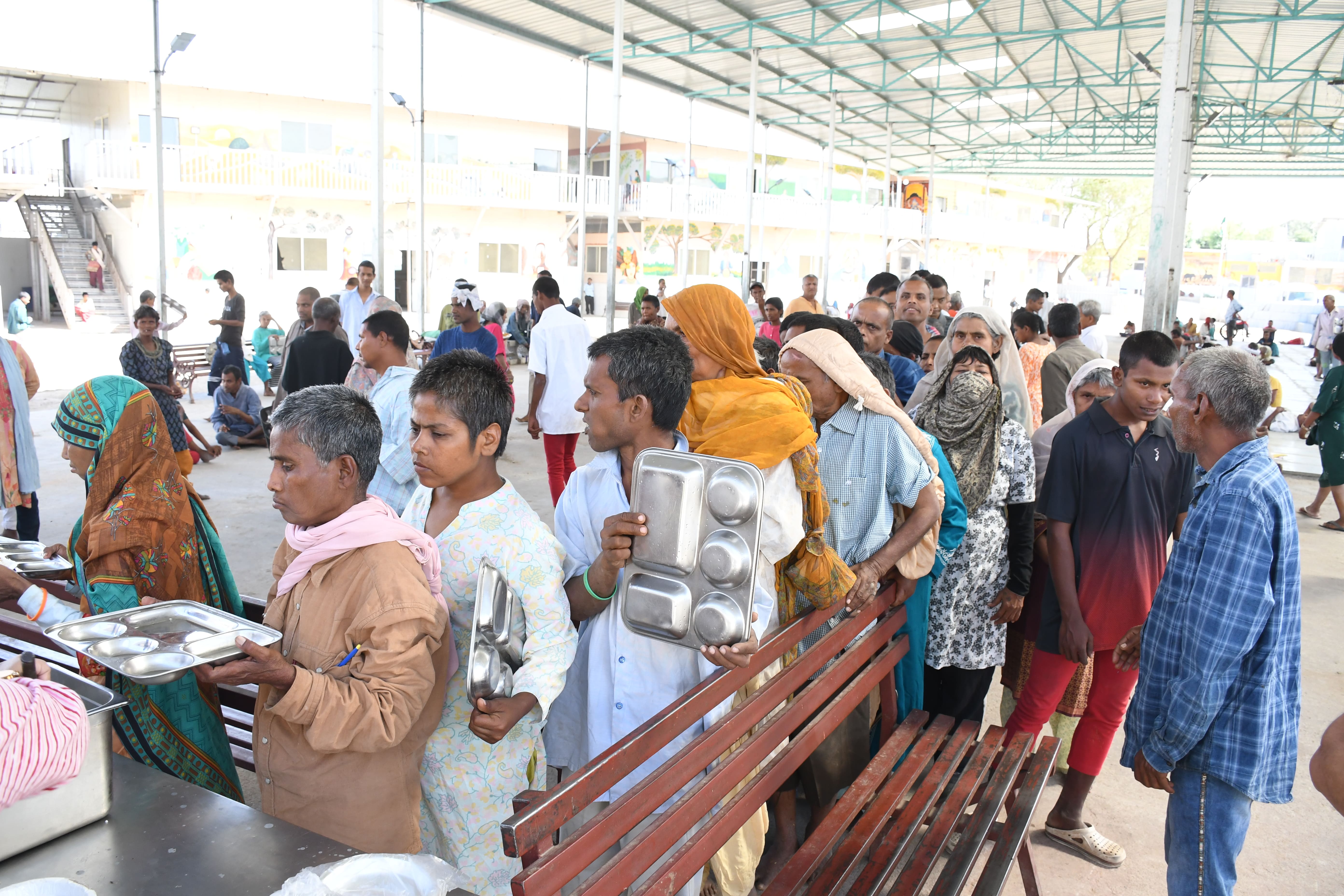 Ground Impact & Meal Distribution